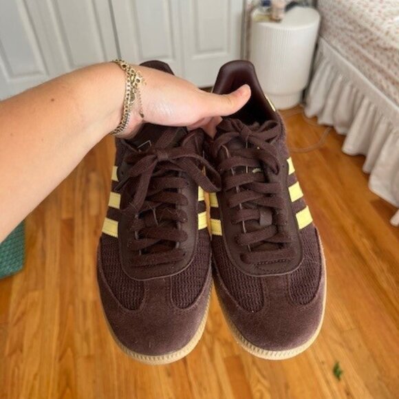 Brown Knit Sambas - Picture 1 of 4